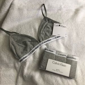 Calvin Klein Underwear Bundle (Sz. Sm)
